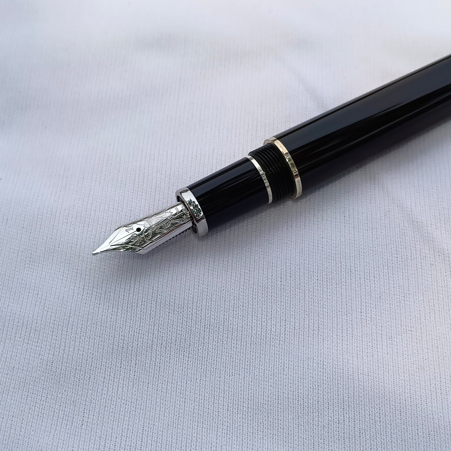 Montblanc writer's edition Franz Kafka LE fountain pen