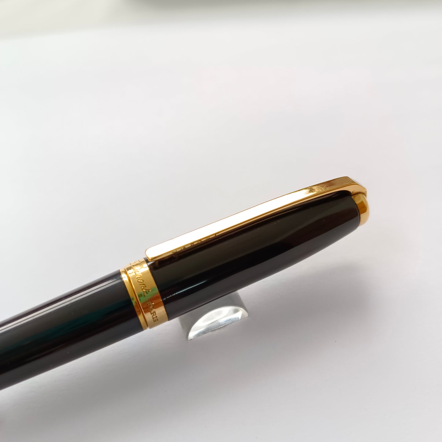ST DuPont Olympio Black Lacquer & Gold Plated Fountain pen