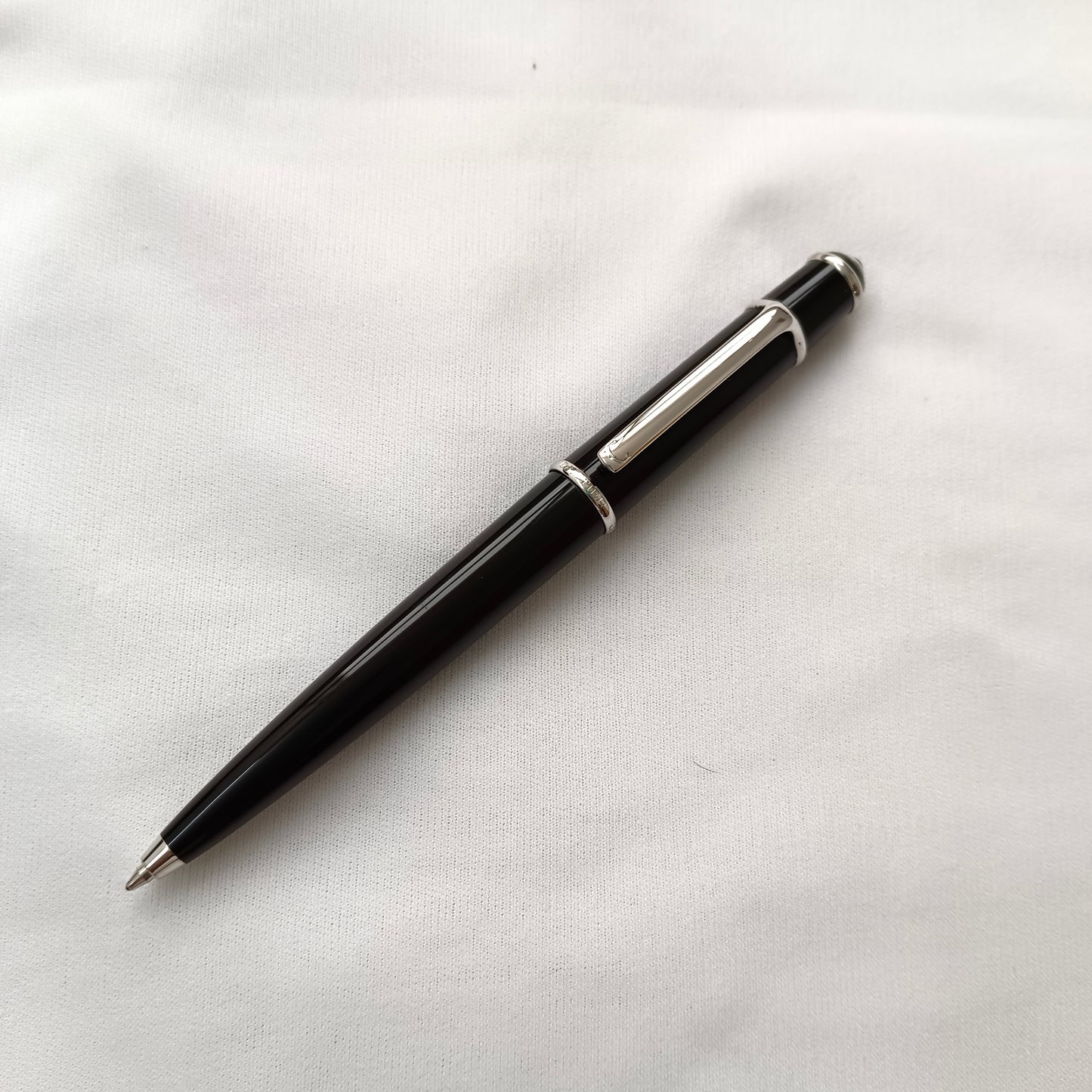 Cartier diabolo black platinum trim Ball pen