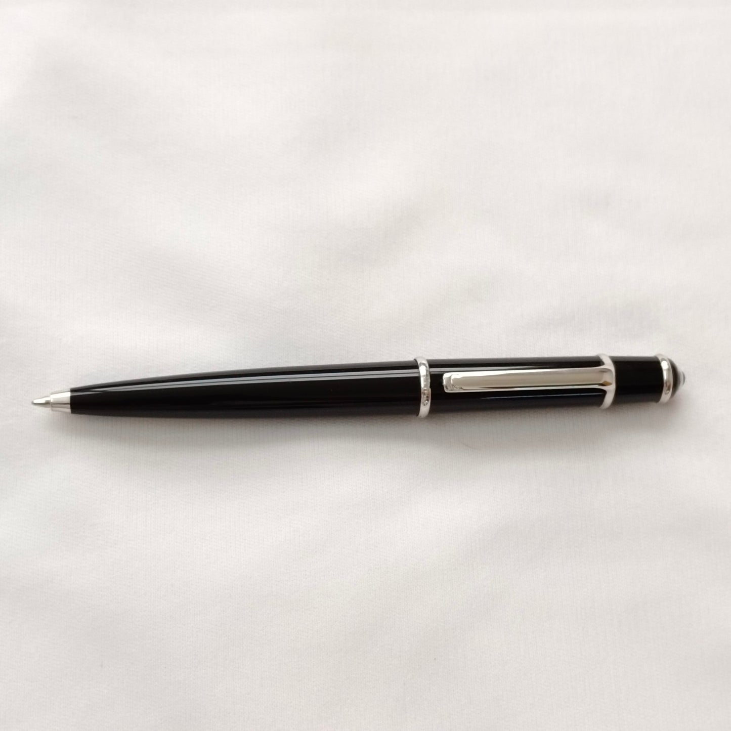 Cartier diabolo black platinum trim Ball pen