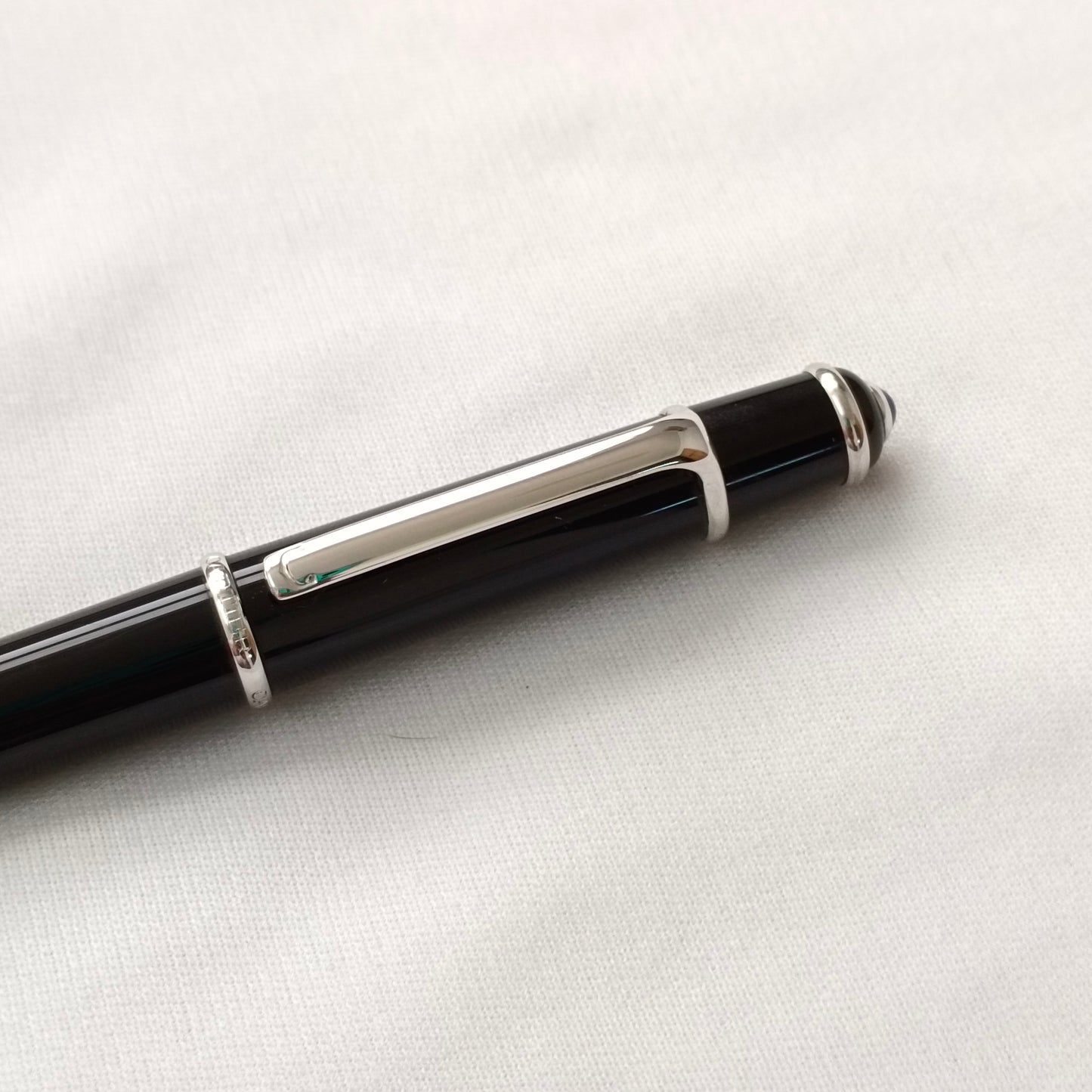 Cartier diabolo black platinum trim Ball pen