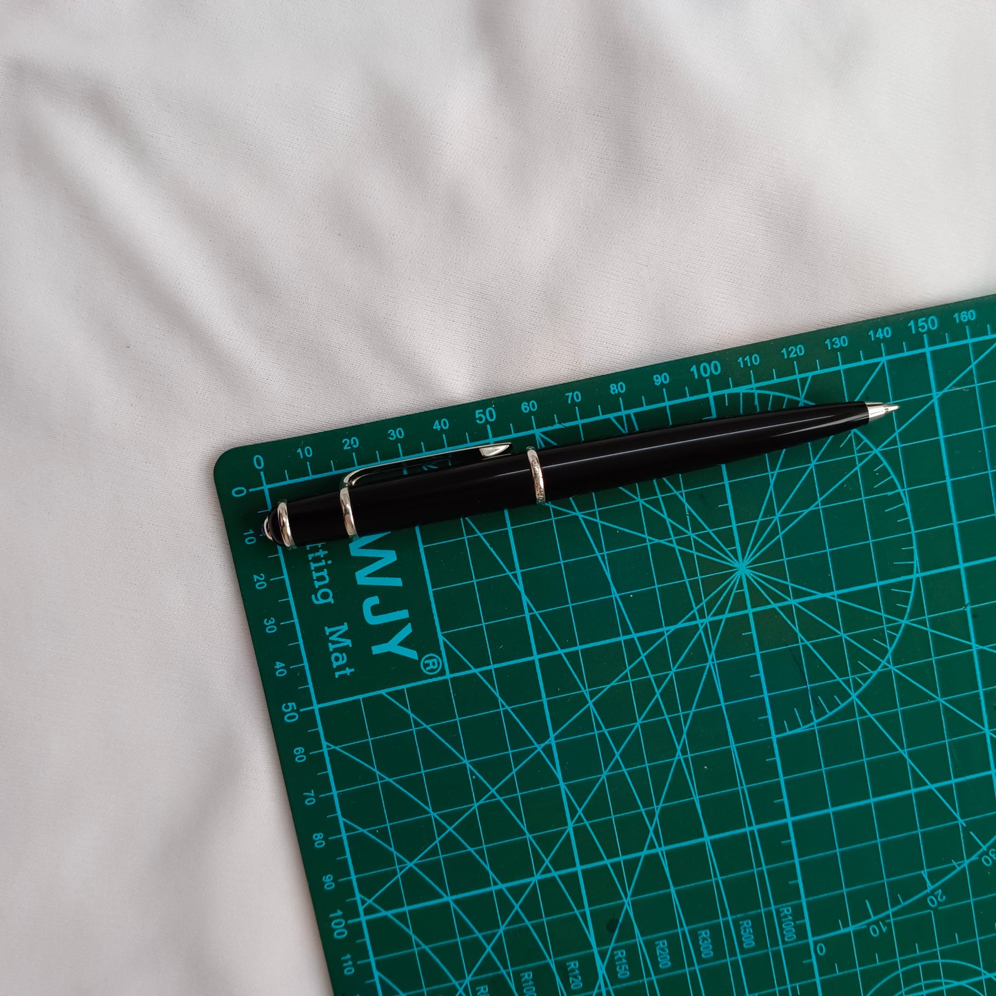 Cartier diabolo black platinum trim Ball pen