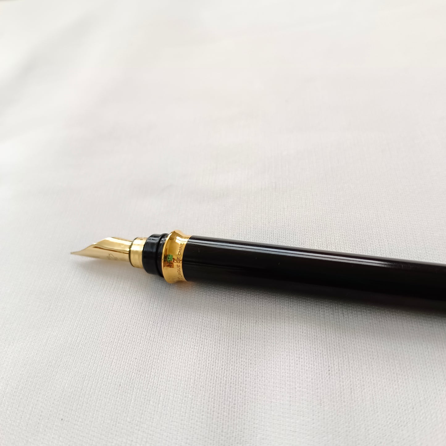 S.T. Dupont Black Lacquer Gatsby Fountain Pen