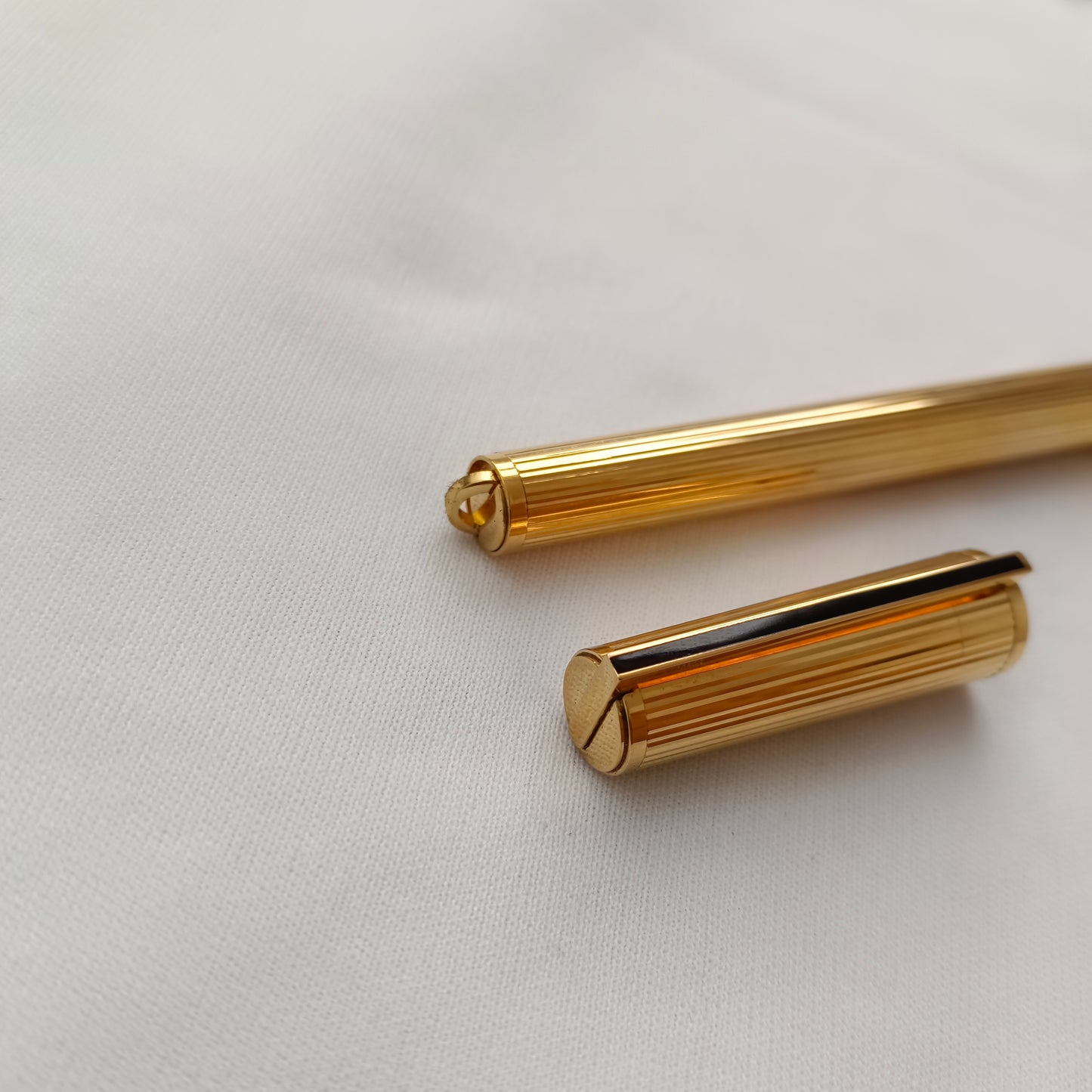 S.T. Dupont Montparnasse fountain pen gold plated guilloche 18kt gold nib