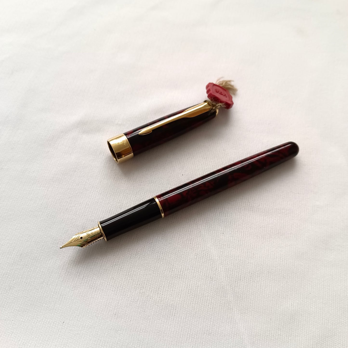 Parker Sonnet Premier Red Marble Lacquer Fountain Pen