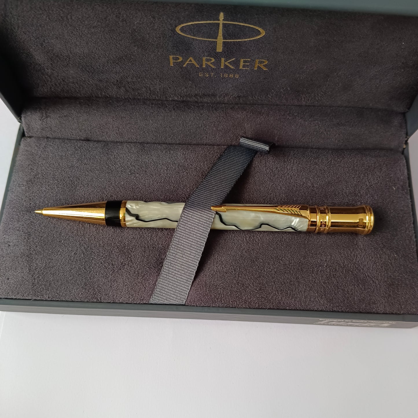 Parker Duofold Centennial Ball Pen- Pearl & Black
