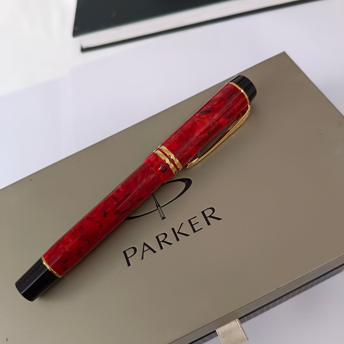 Parker Duofold Centennial Fountain Pen- Jasper Red Marble