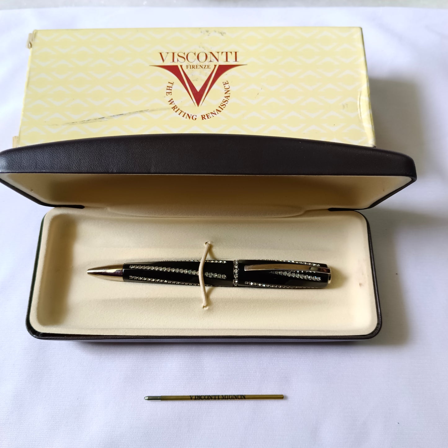 Visconti Divina Royale Ball Pen Black