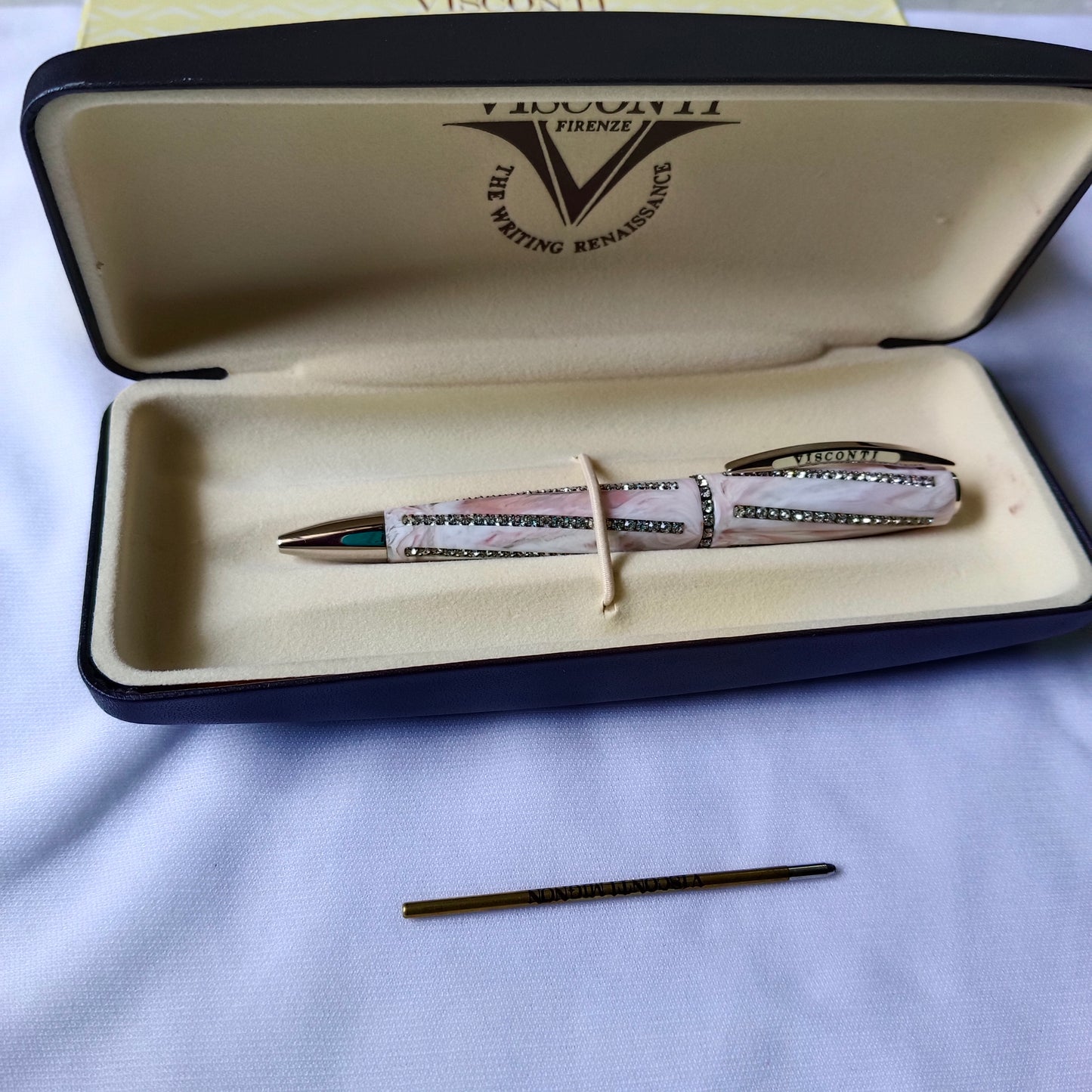 Visconti Divina Ball Pen Royale - Peau d' Ange