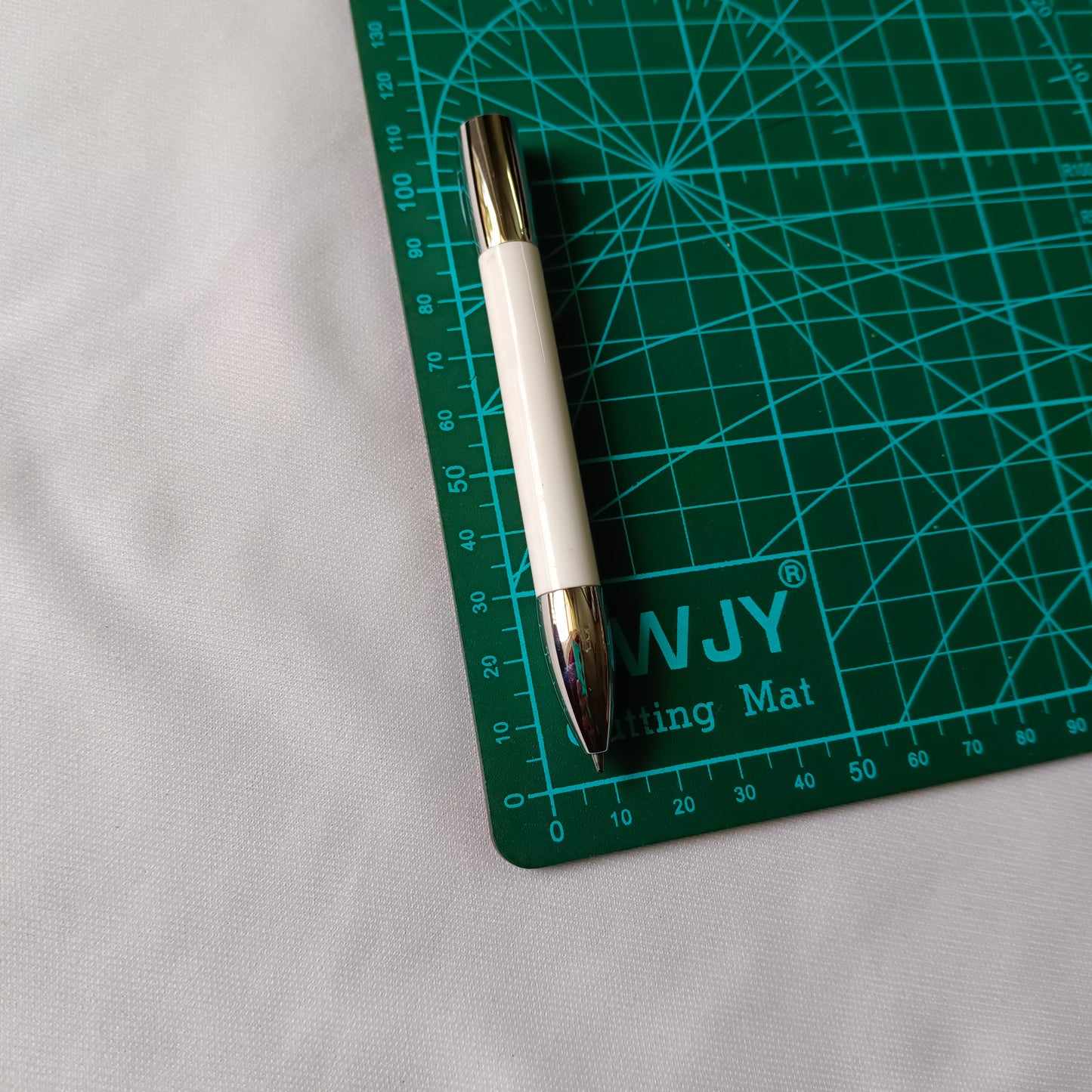 Porsche design P3140 shake white ballpoint pen