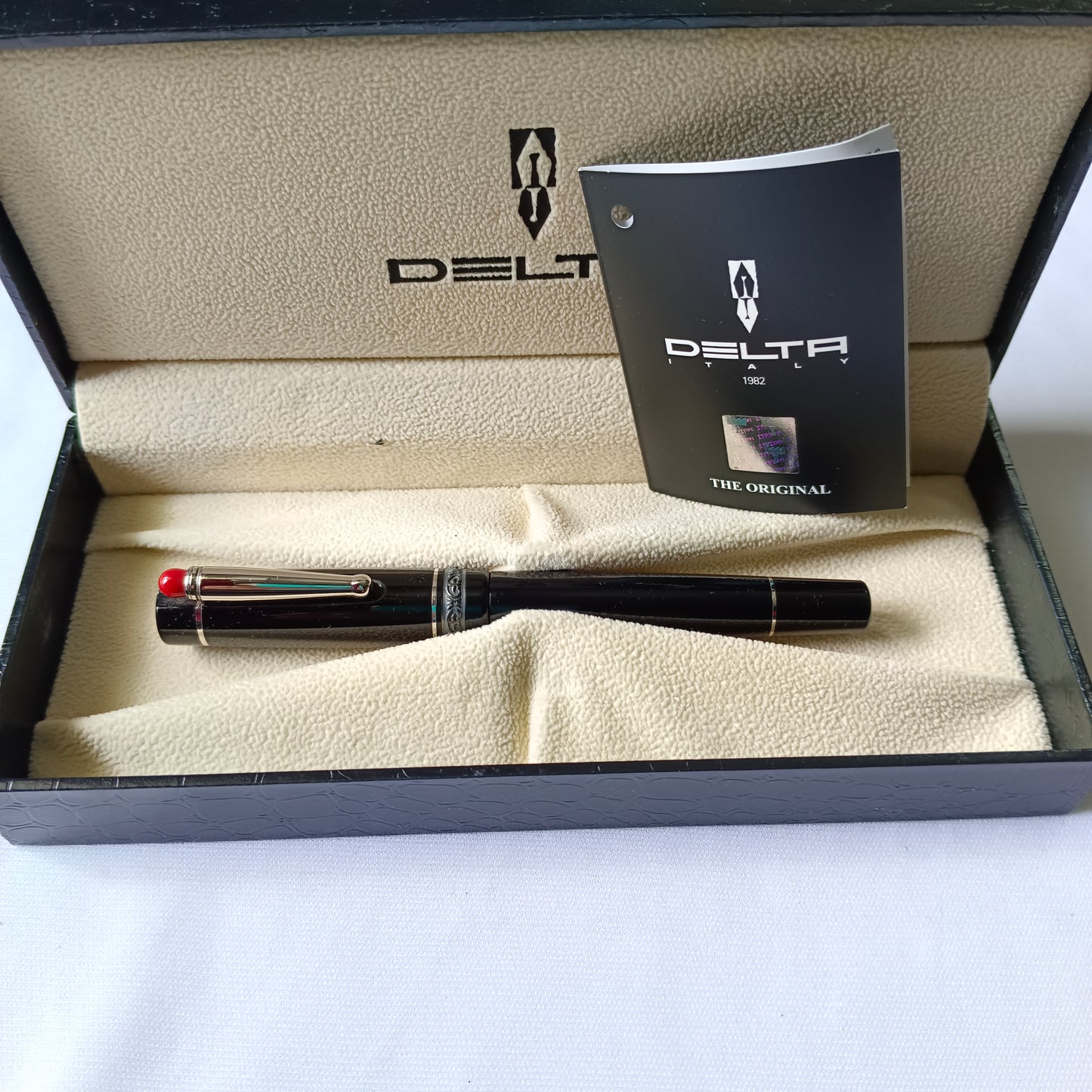 Delta Dolcevita Smorifa Black Roller Pen Sterling Silver Appointments