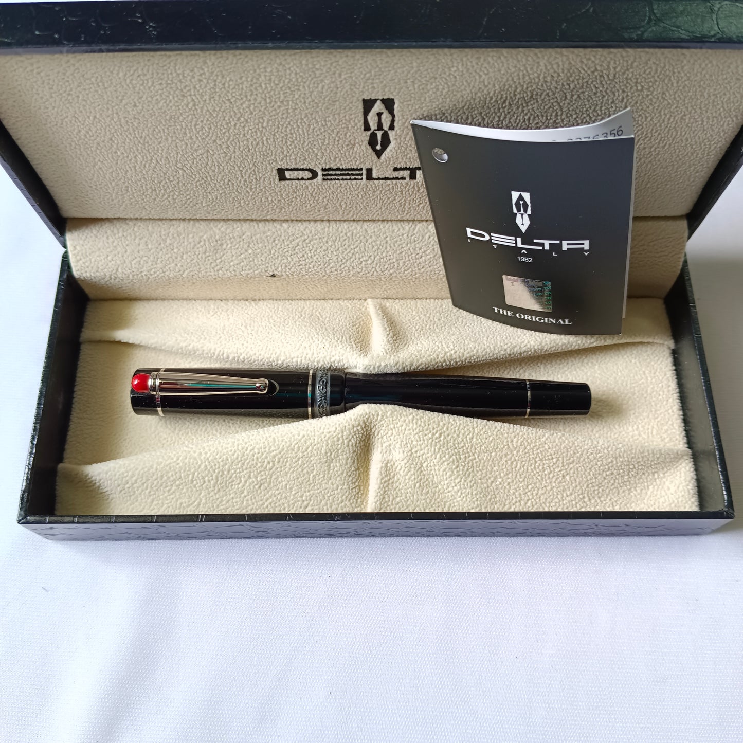 Delta Dolcevita Smorifa Black Roller Pen Sterling Silver Appointments