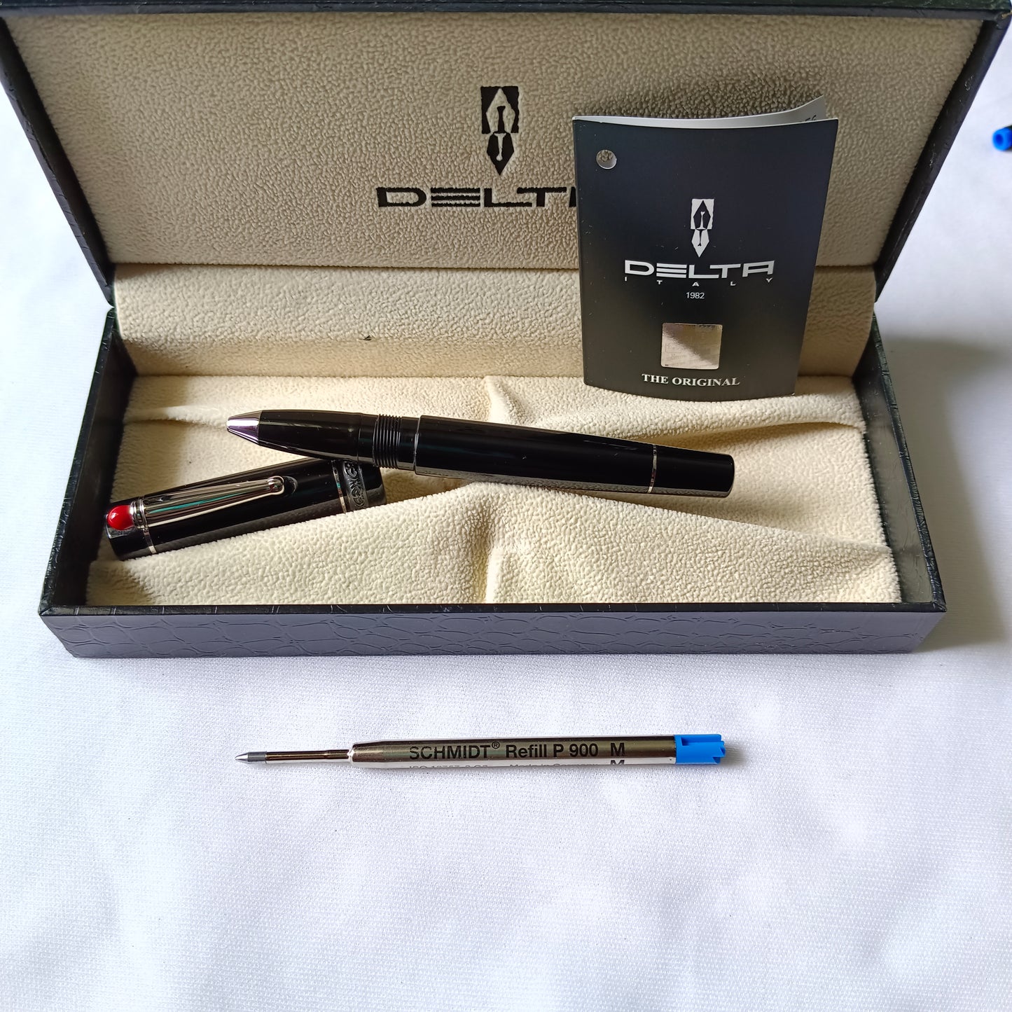 Delta Dolcevita Smorifa Black Roller Pen Sterling Silver Appointments