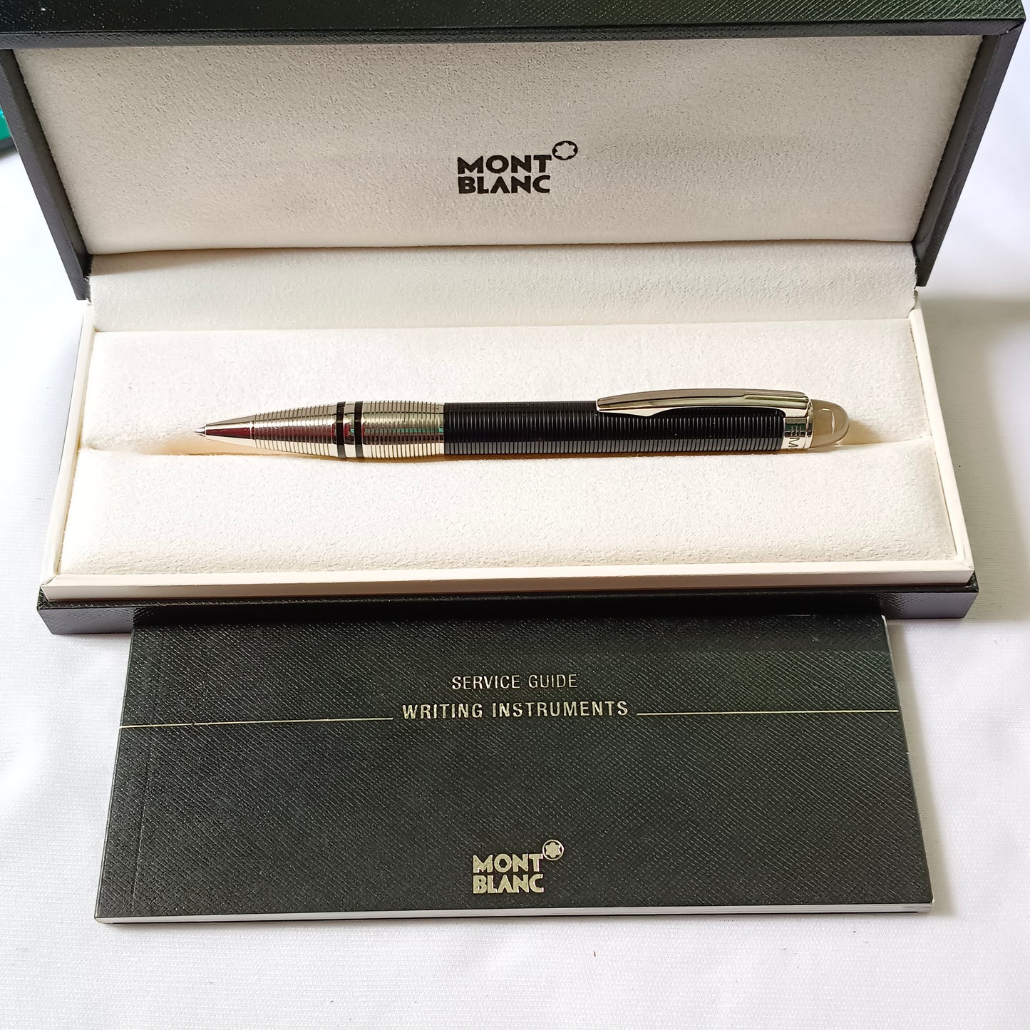 Montblanc Starwalker Spirit Of Racing Doue Ball Pen
