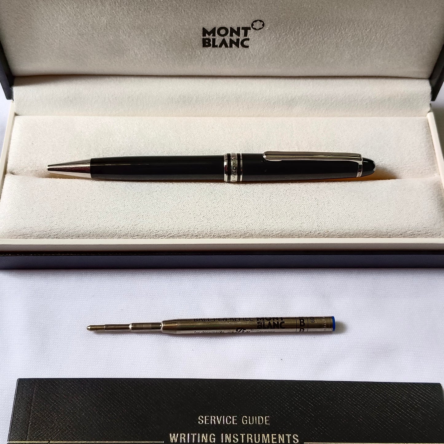 Montblanc meisterstuck Classique ballpoint pen