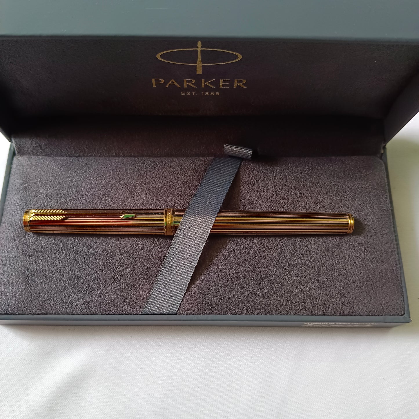 Parker Premier Fountain Pen Gold Plated & Lacquer Black Striped