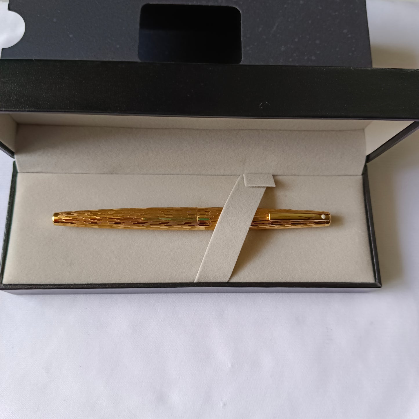 Sheaffer lady 921 flamne gold plated fountain pen 14kt gold nib