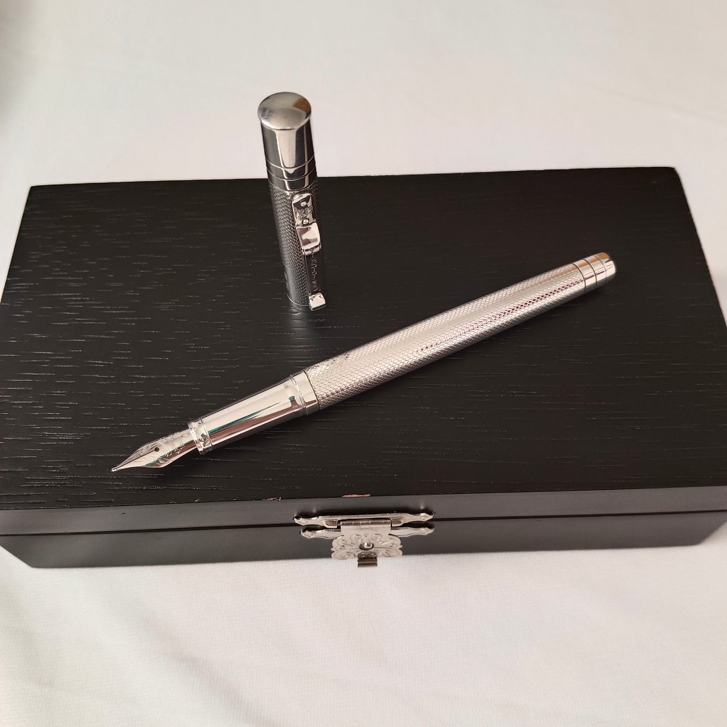 Yard O led Viceroy Standard Barley Corn Fountain Pen