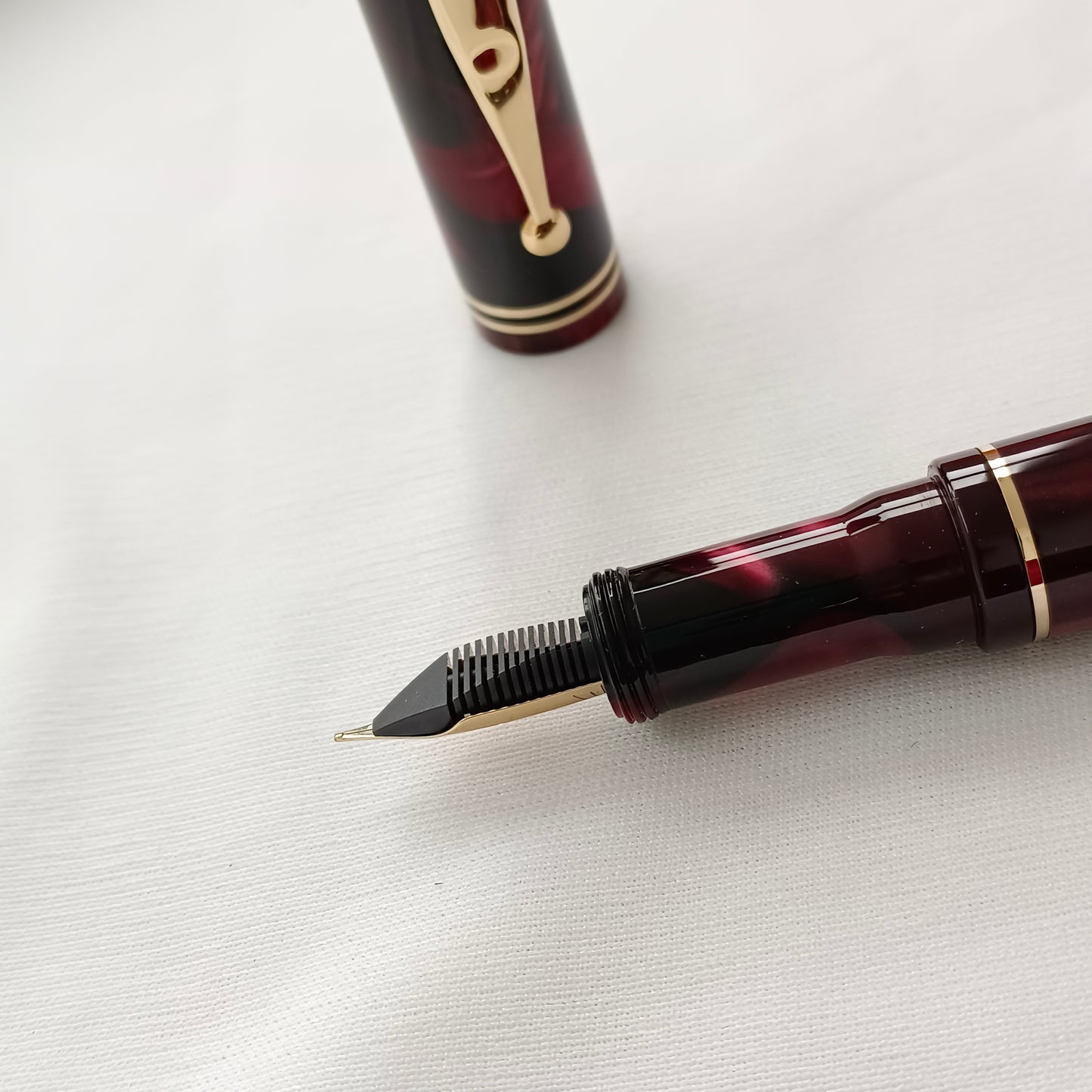 Gioia Allaria Amaranto Fountain Pen Black & Red