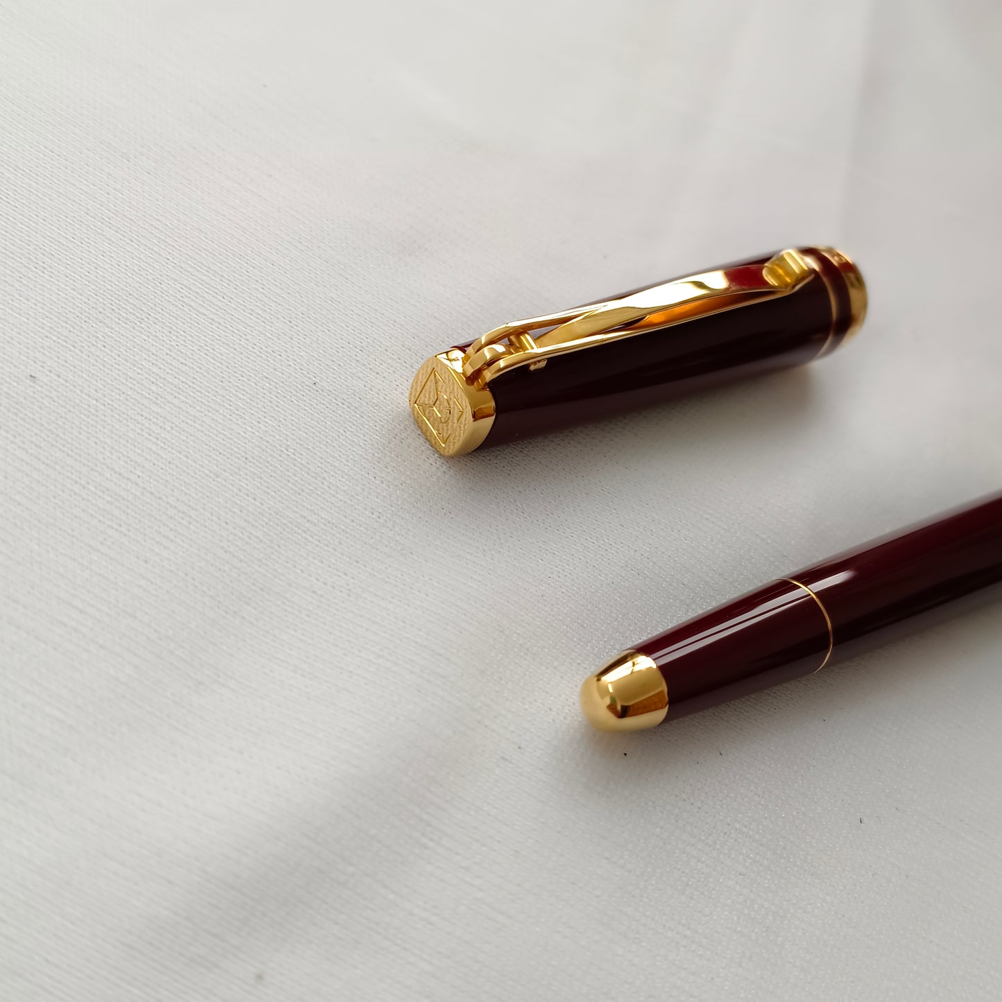 Cleo Skribent Classic Burgundy Roller Ball Pen
