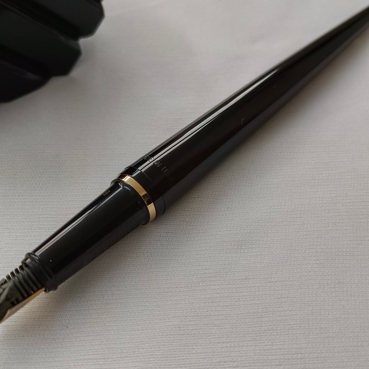 Vintage Sheaffer Desk Fountain Pen with Stand