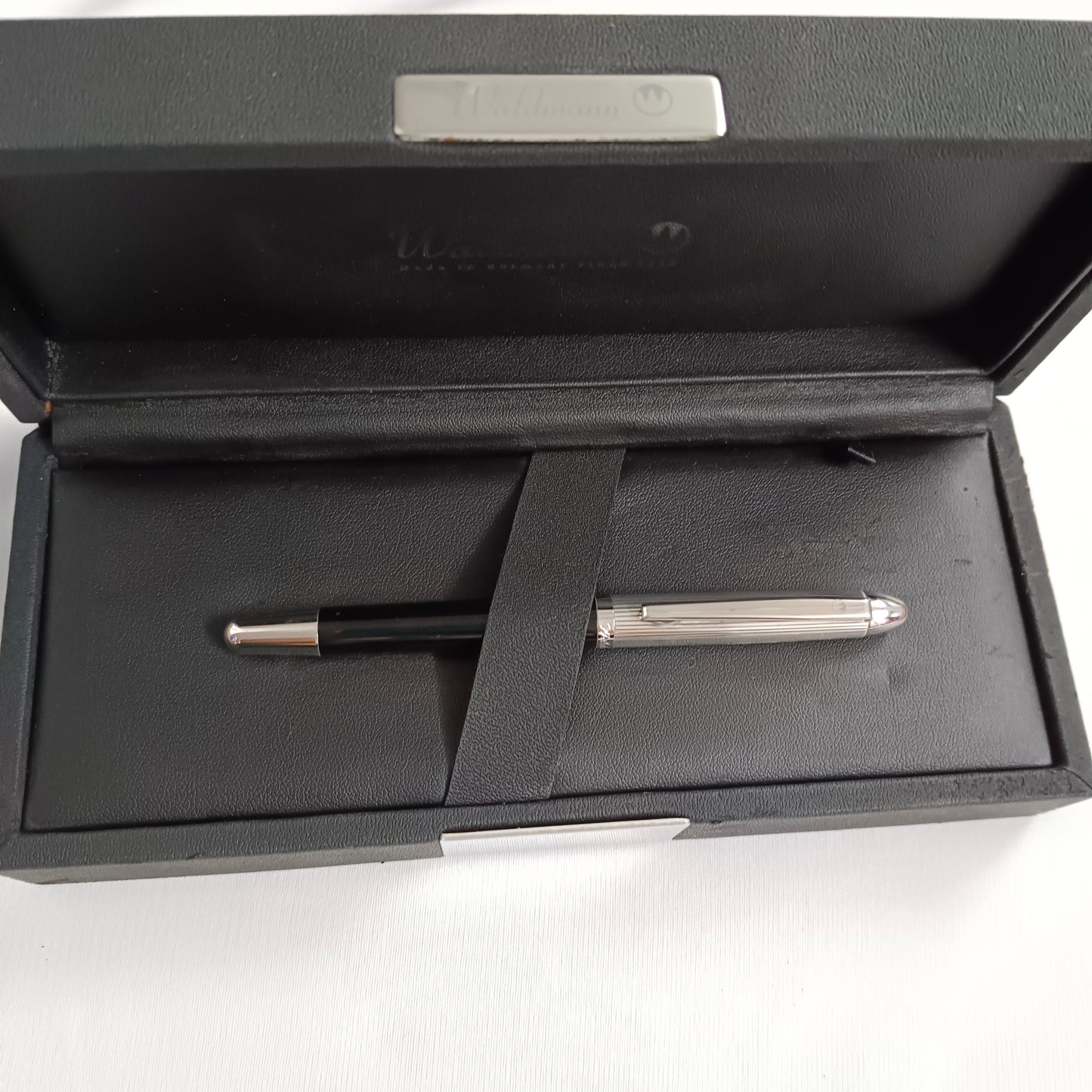 Waldmann Sterling Silver Fountain Pen Pocket Black Lacquer Medium Nib