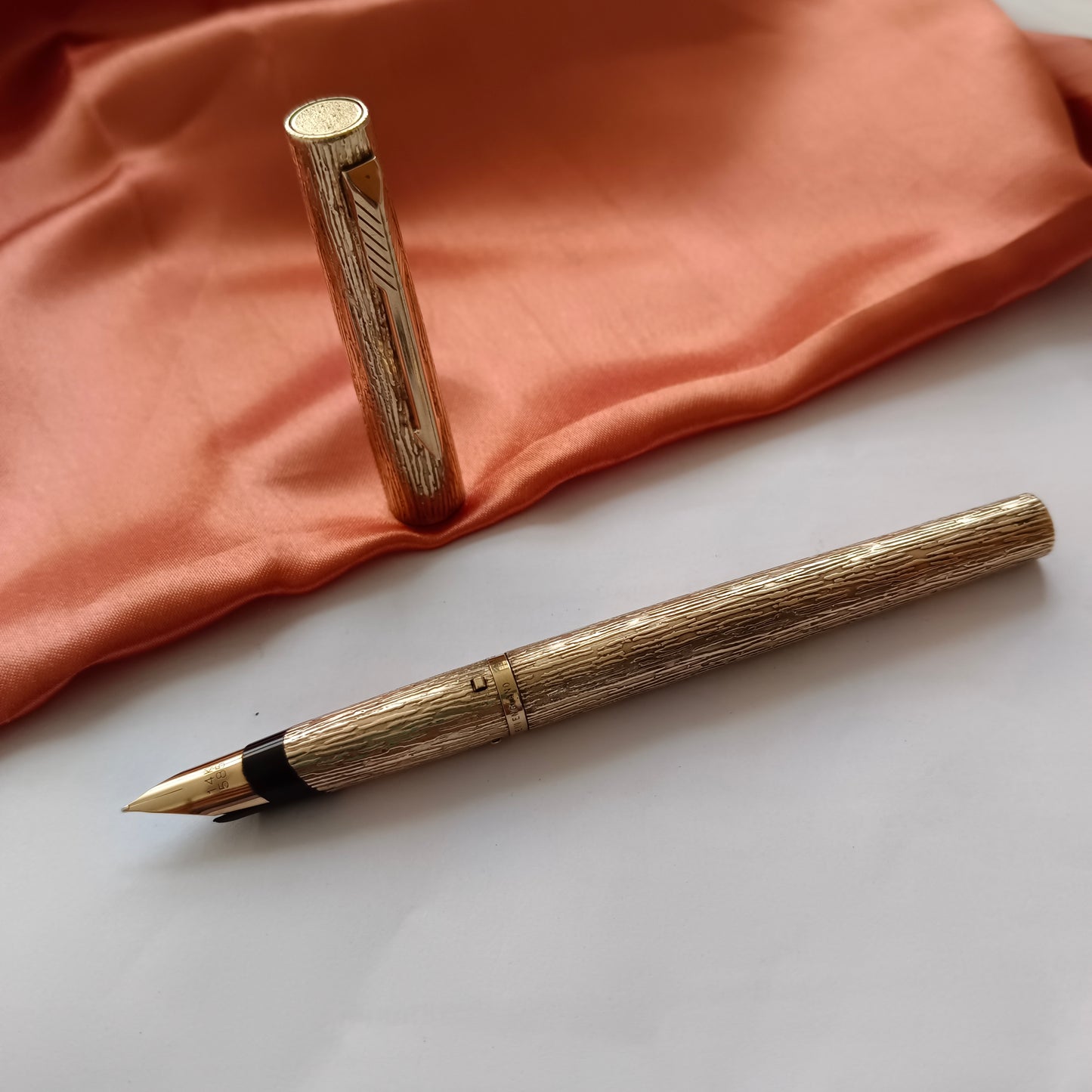 Vintage Parker 105 Gold Filled 1981 - Bark Pattern (Made in England)