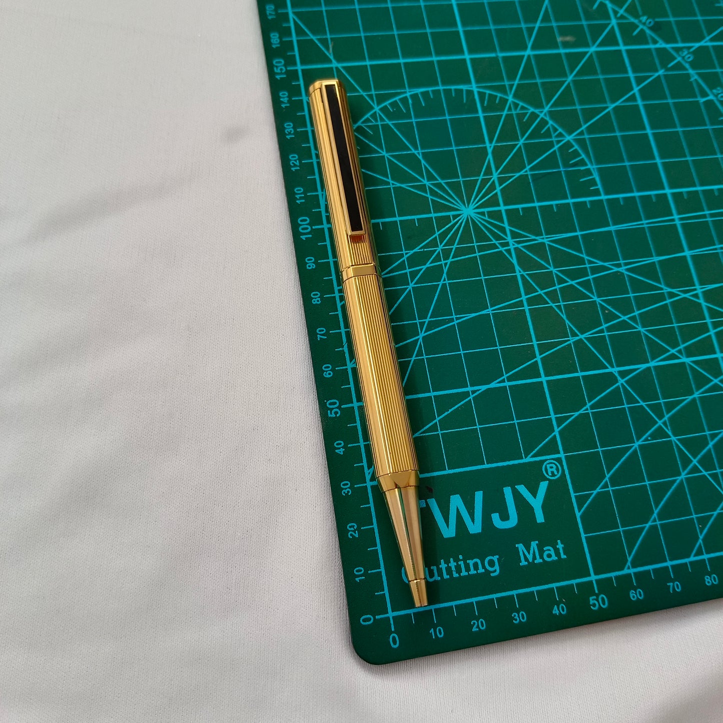 Vintage Alfred Dunhill Dress Gold Plated pinstripe Ballpoint Pen