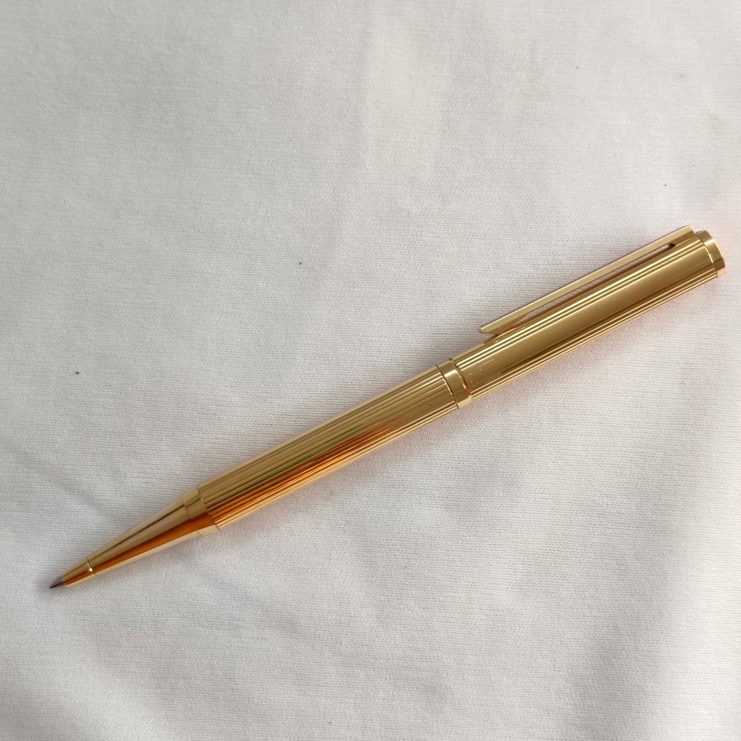 Vintage Alfred Dunhill Dress Gold Plated pinstripe Ballpoint Pen