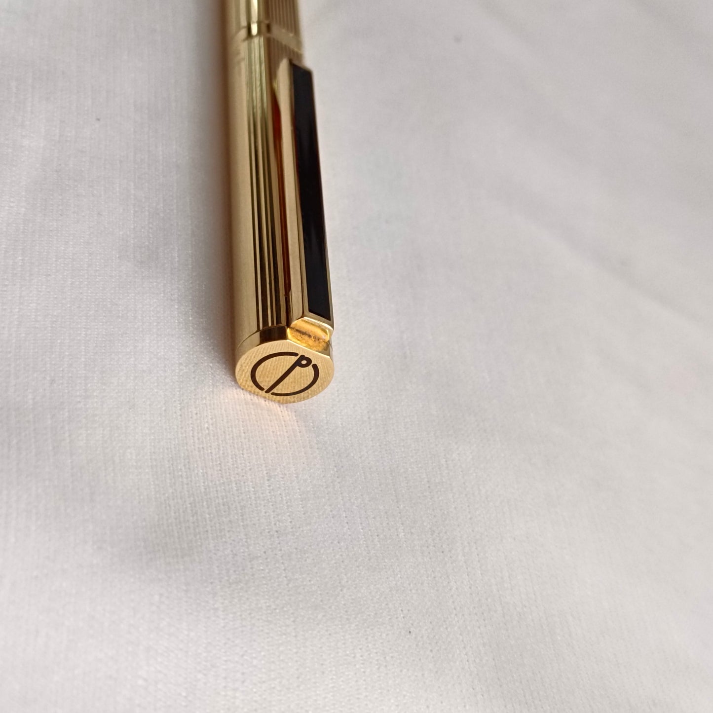 Vintage Alfred Dunhill Dress Gold Plated pinstripe Ballpoint Pen