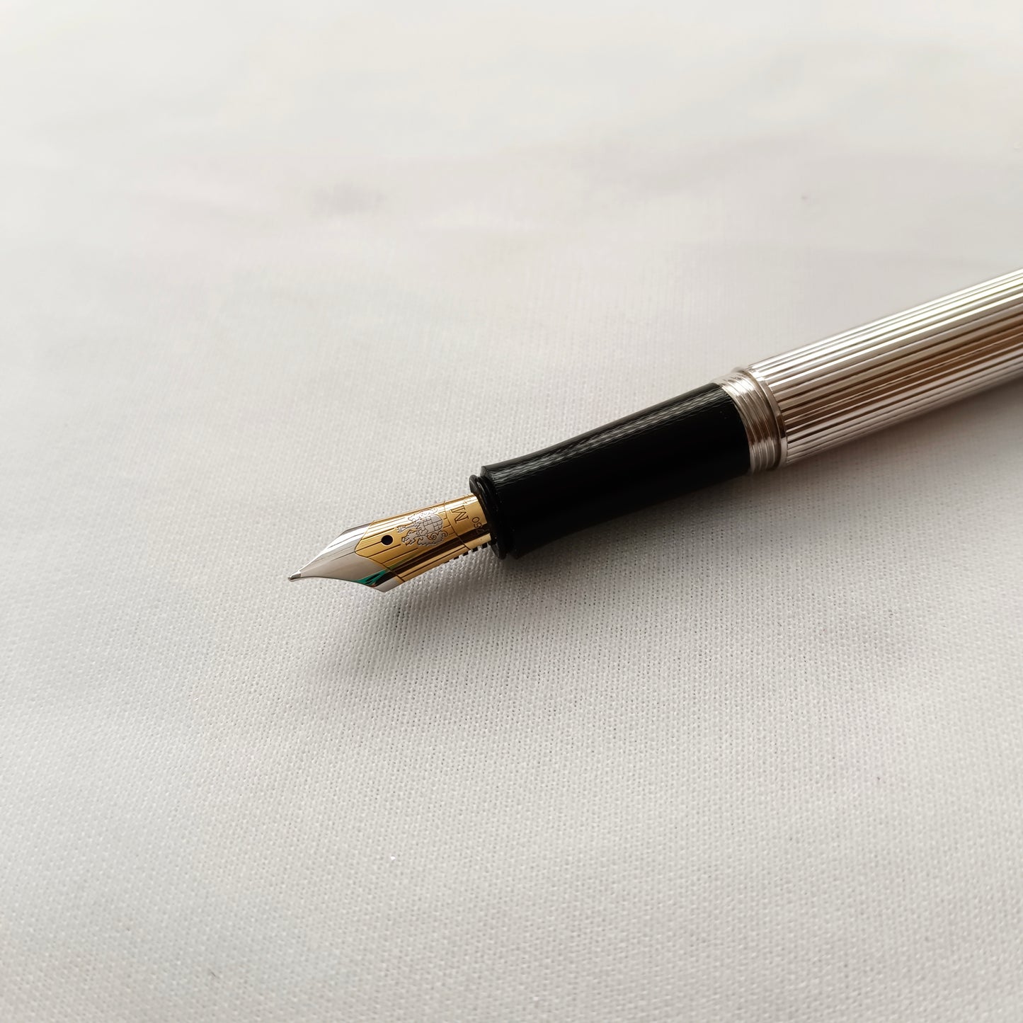 Graf von Faber castell Classica Platinum Plated Fountain pen