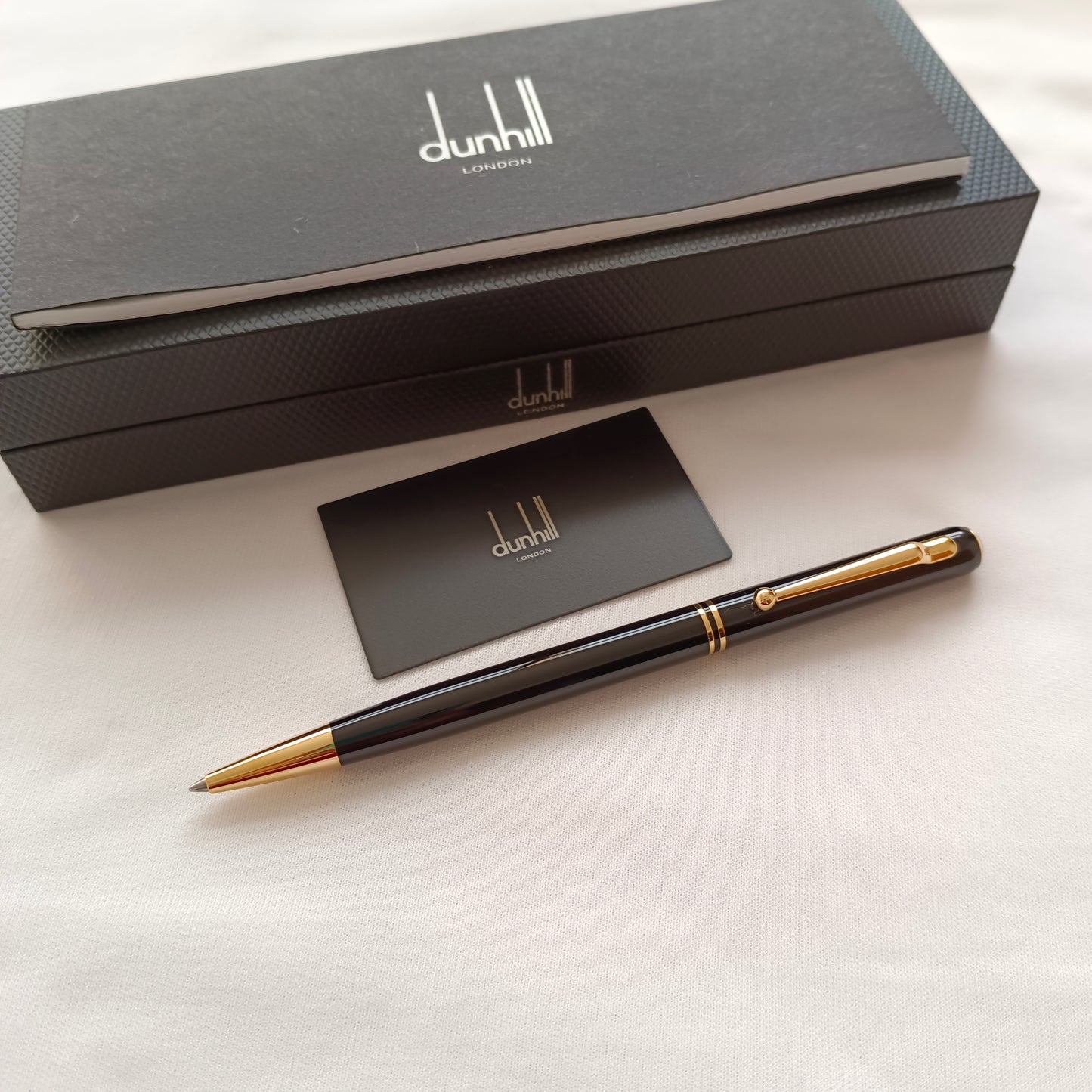 Dunhill Sidecar Streamliner Black Gold Ballpoint Pen