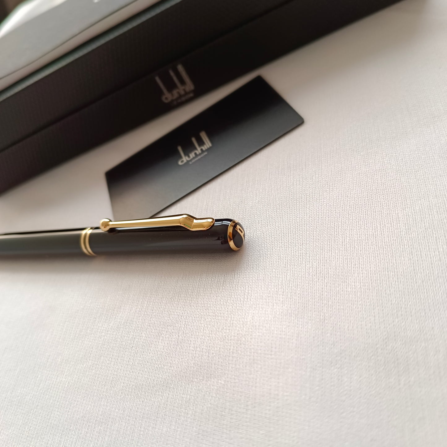 Dunhill Sidecar Streamliner Black Gold Ballpoint Pen