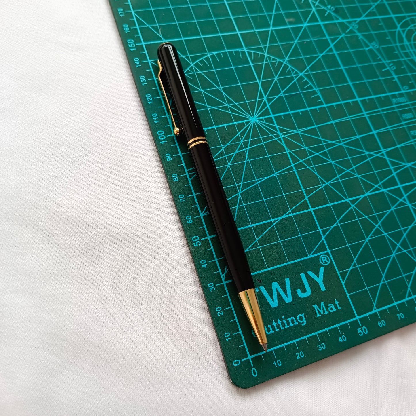 Dunhill Sidecar Streamliner Black Gold Ballpoint Pen