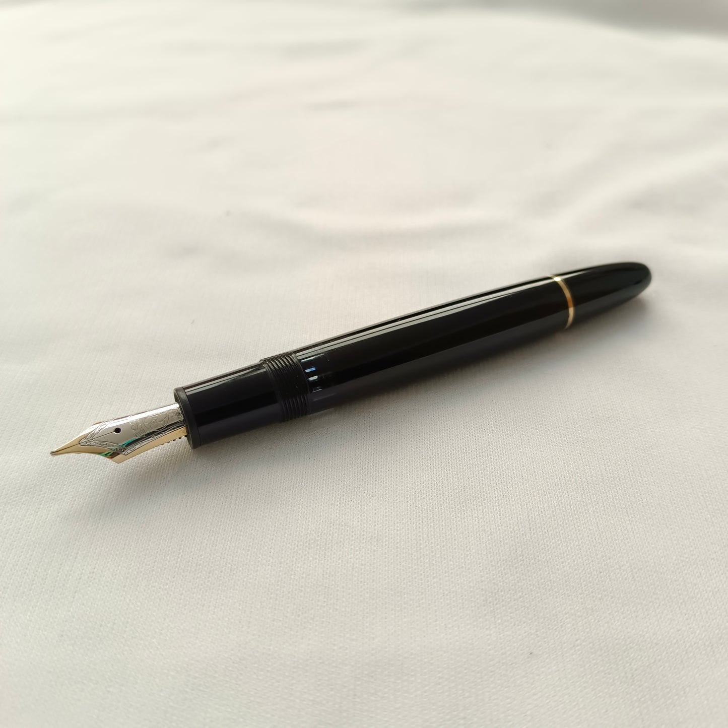 Montblanc meisterstuck Legrand fountain pen- Black with gold trims