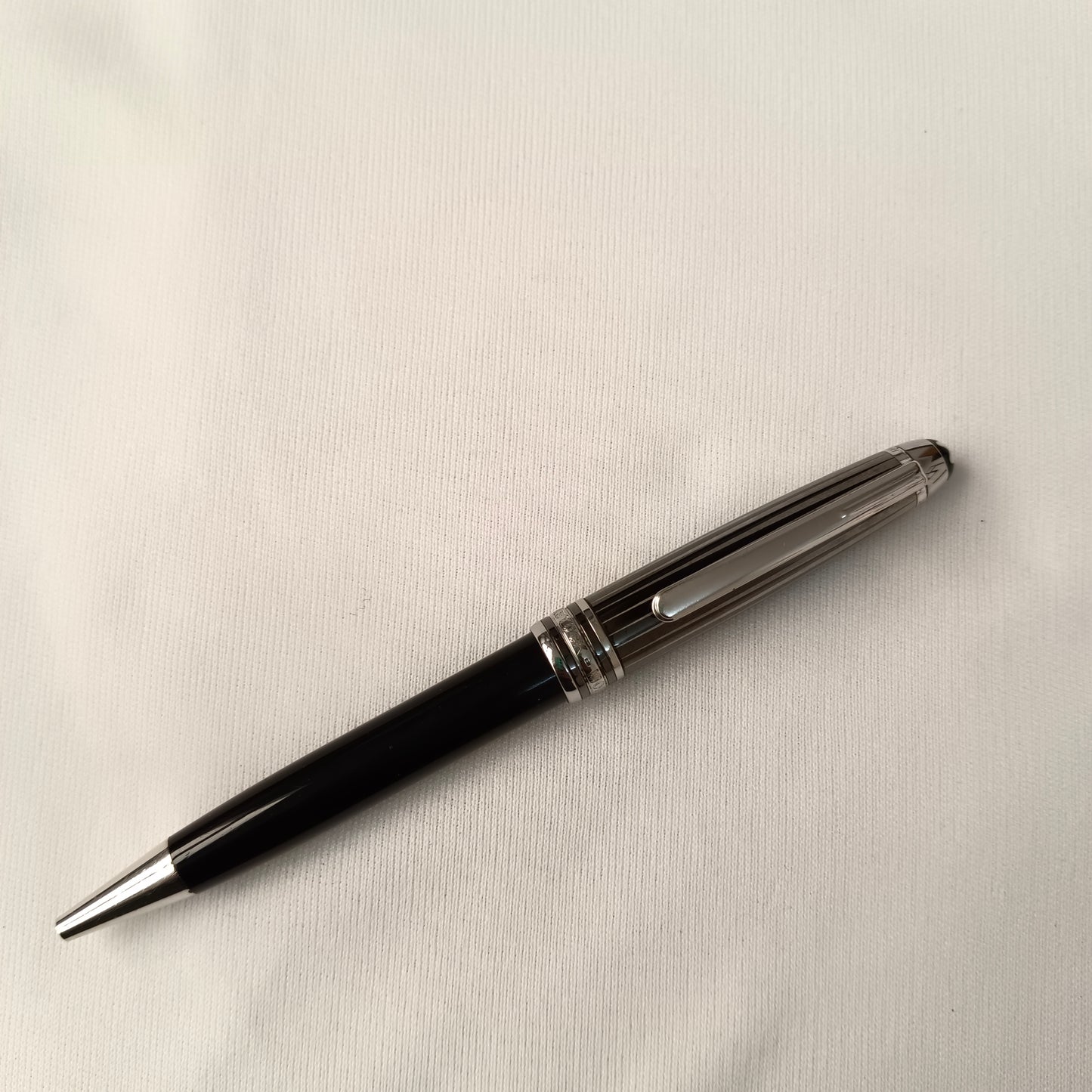 Montblanc Meisterstuck Solitaire Doue Black & White Ballpoint Pen