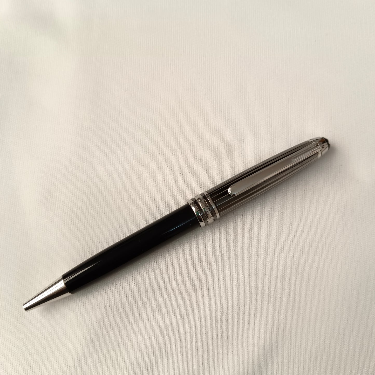 Montblanc Meisterstuck Solitaire Doue Black & White Ballpoint Pen
