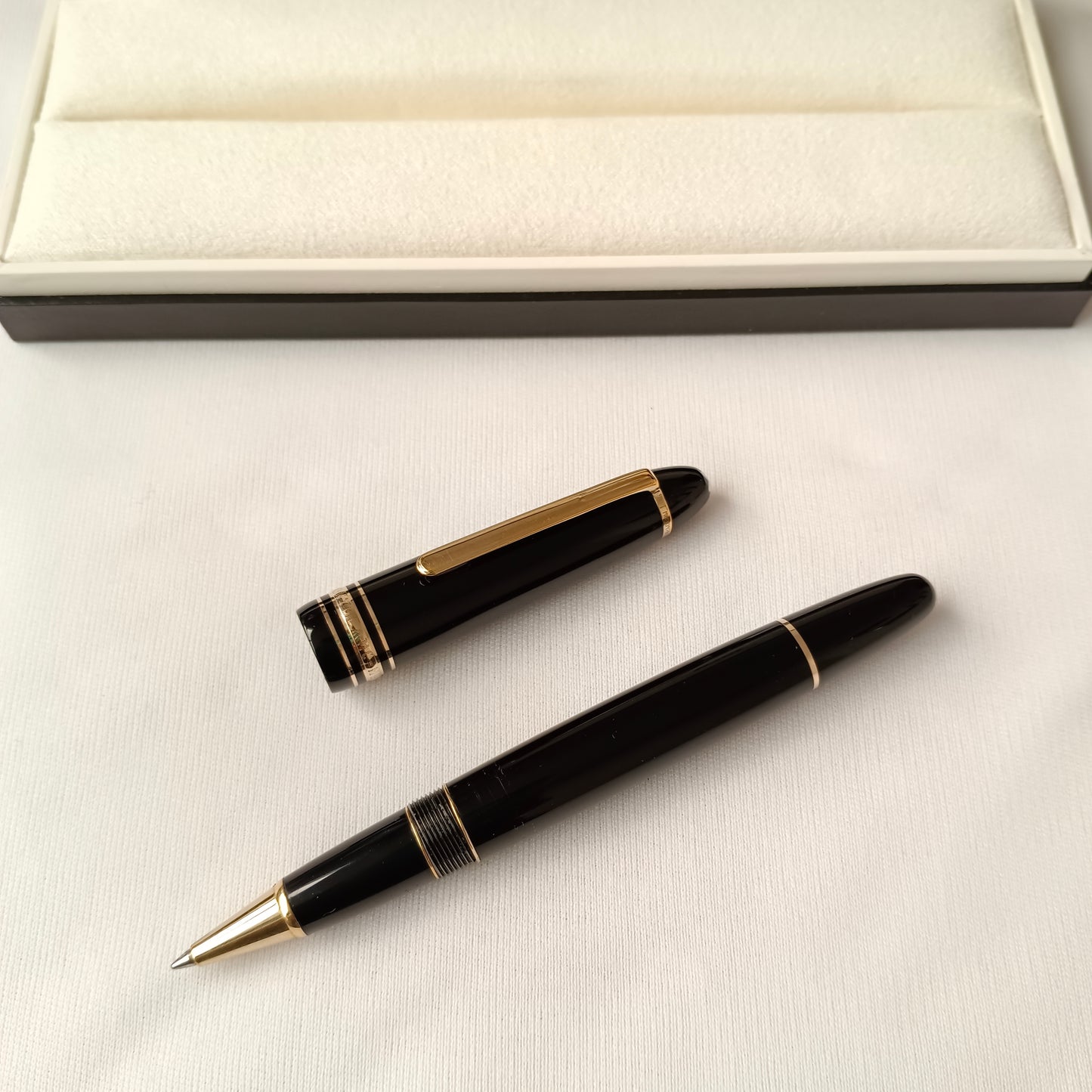 Montblanc Meisterstuck LeGrand Gold Trim Roller Pen