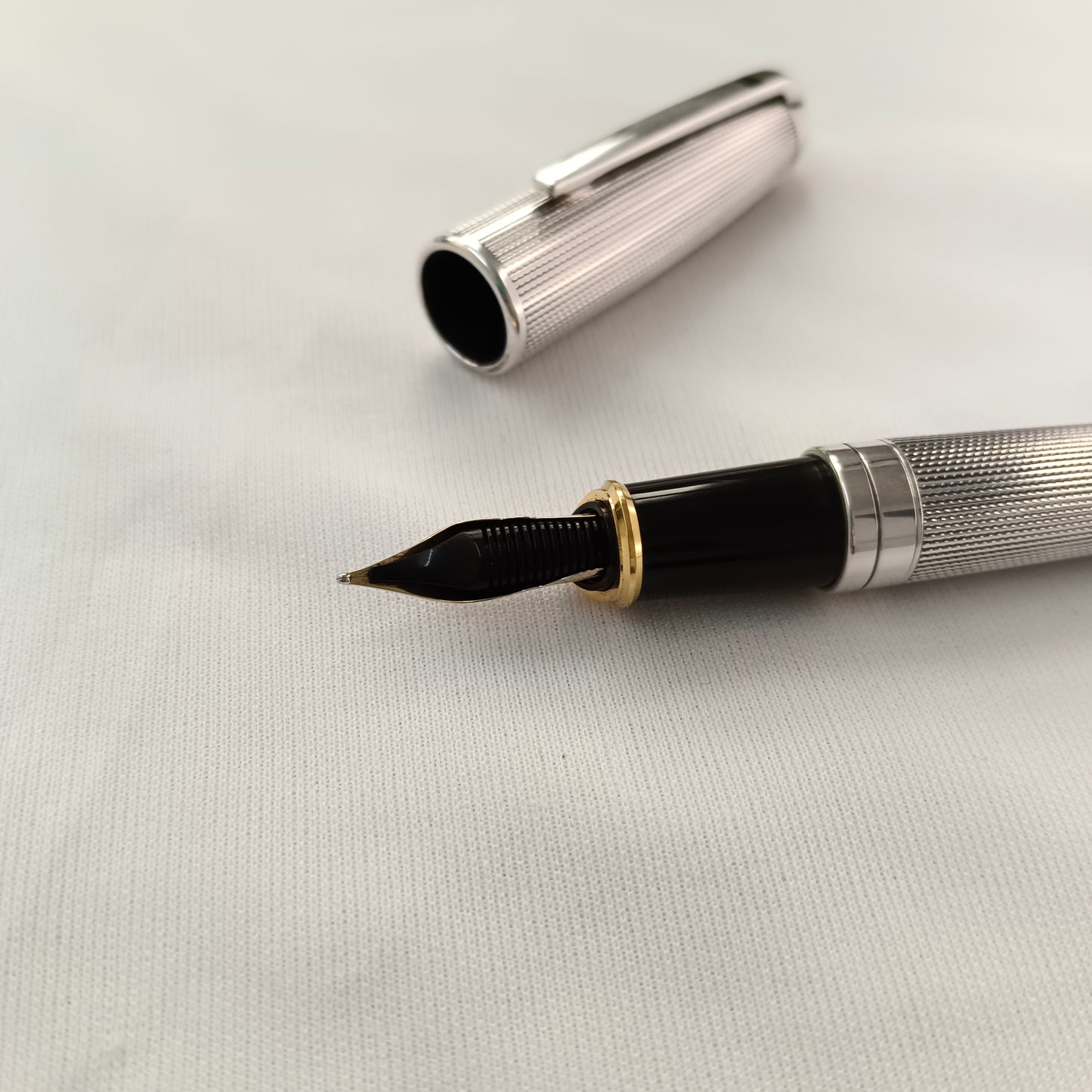 S.T. Dupont Orpheo Olympio 480101 Silver Plated Fountain Pen
