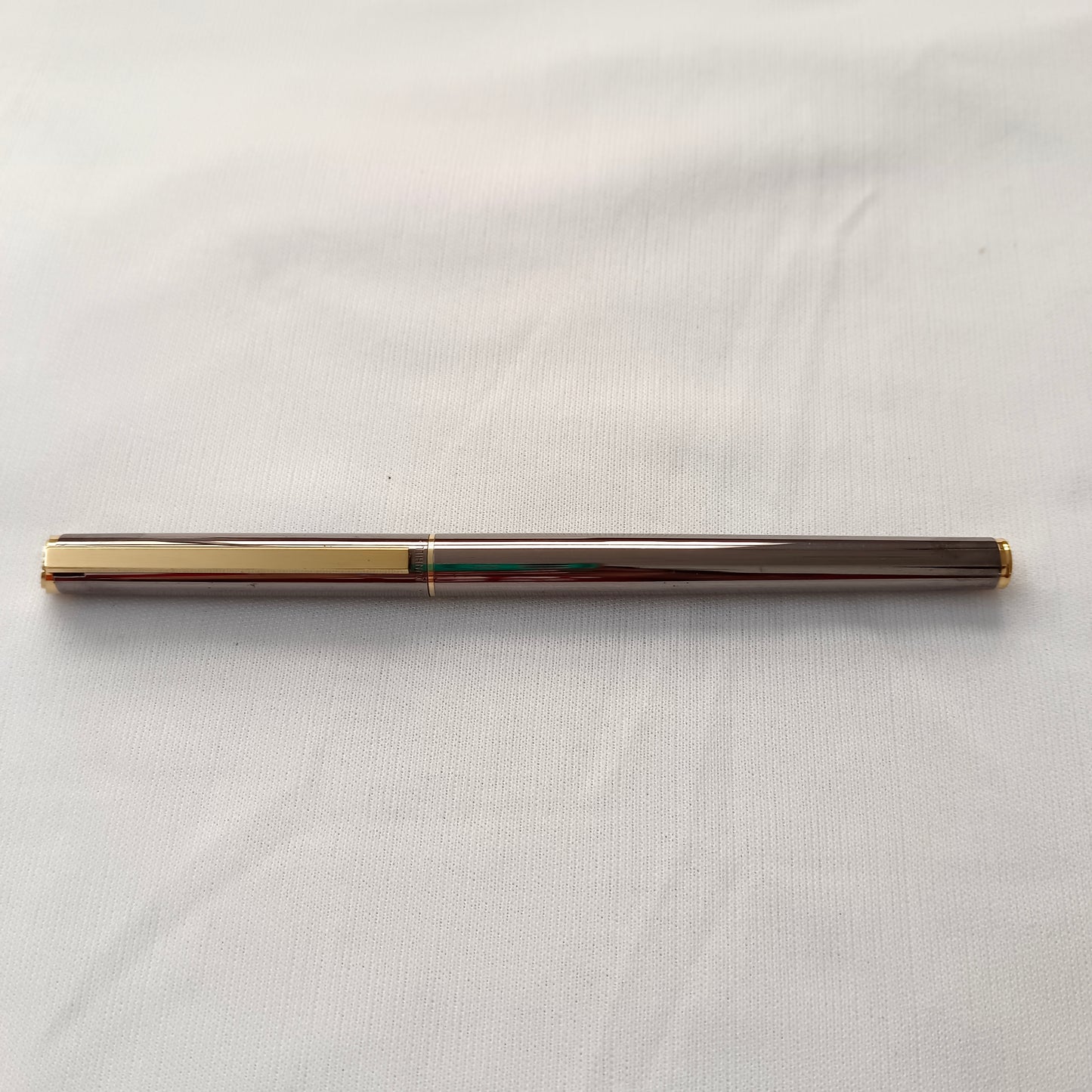 Alfred Dunhill Gunmetal & Gold Fountain Pen