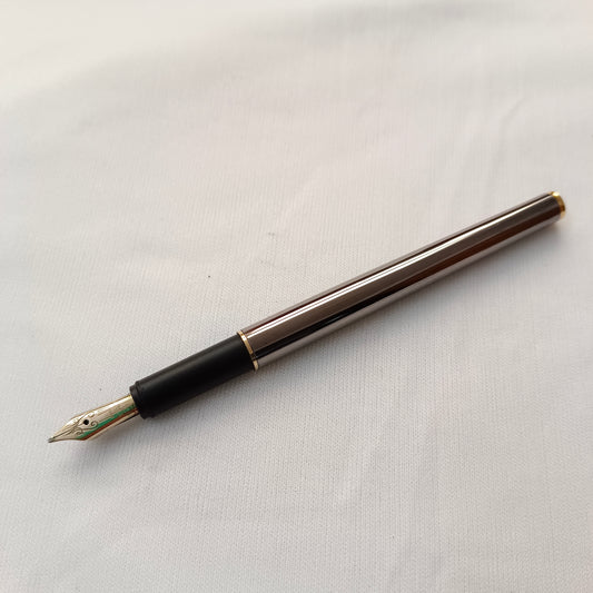 Alfred Dunhill Gunmetal & Gold Fountain Pen
