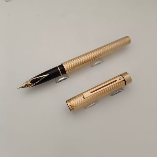Sheaffer Targa 1005 Fountain Pen with 14kt Gold Nib