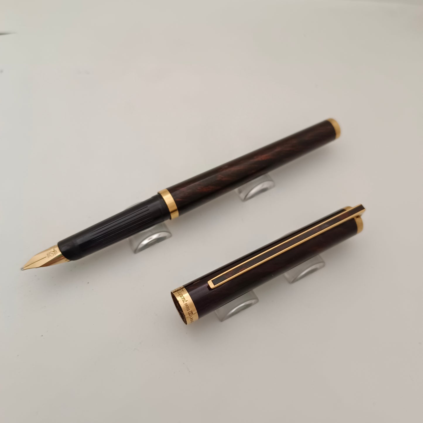 S.T. Dupont Classique Chinese Lacquer Fountain Pen