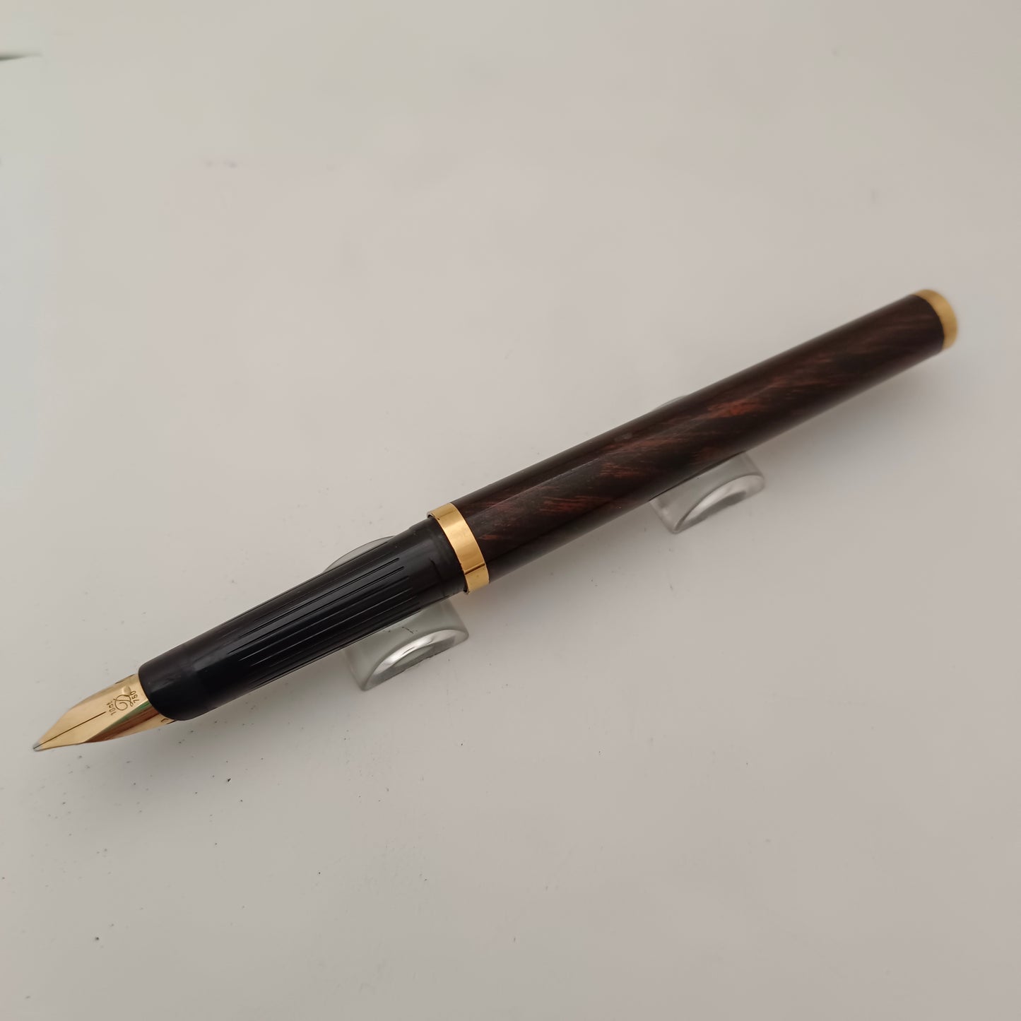 S.T. Dupont Classique Chinese Lacquer Fountain Pen