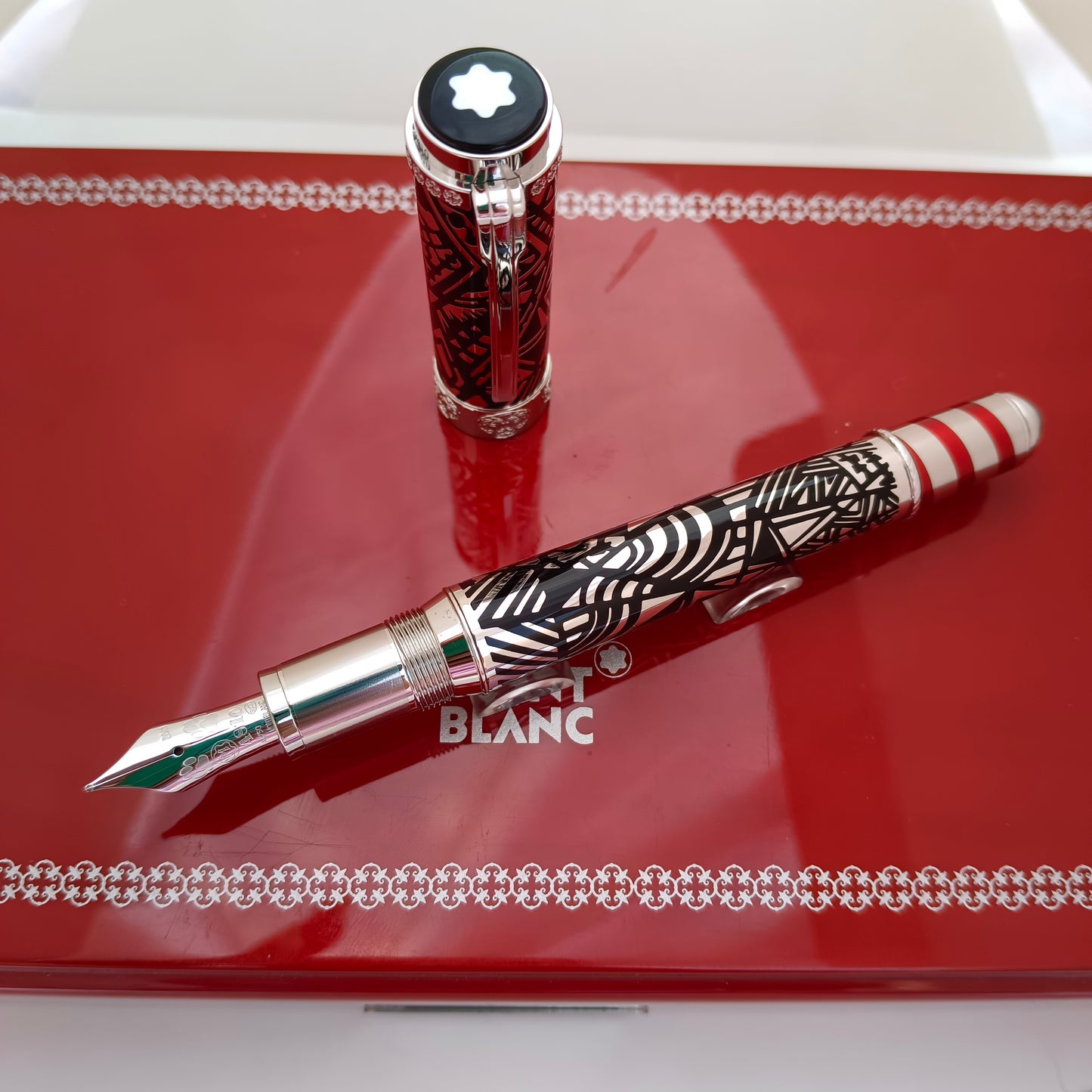 Montblanc Patron of Art 4810 Peggy Guggenheim Limited Edition Fountain Pen