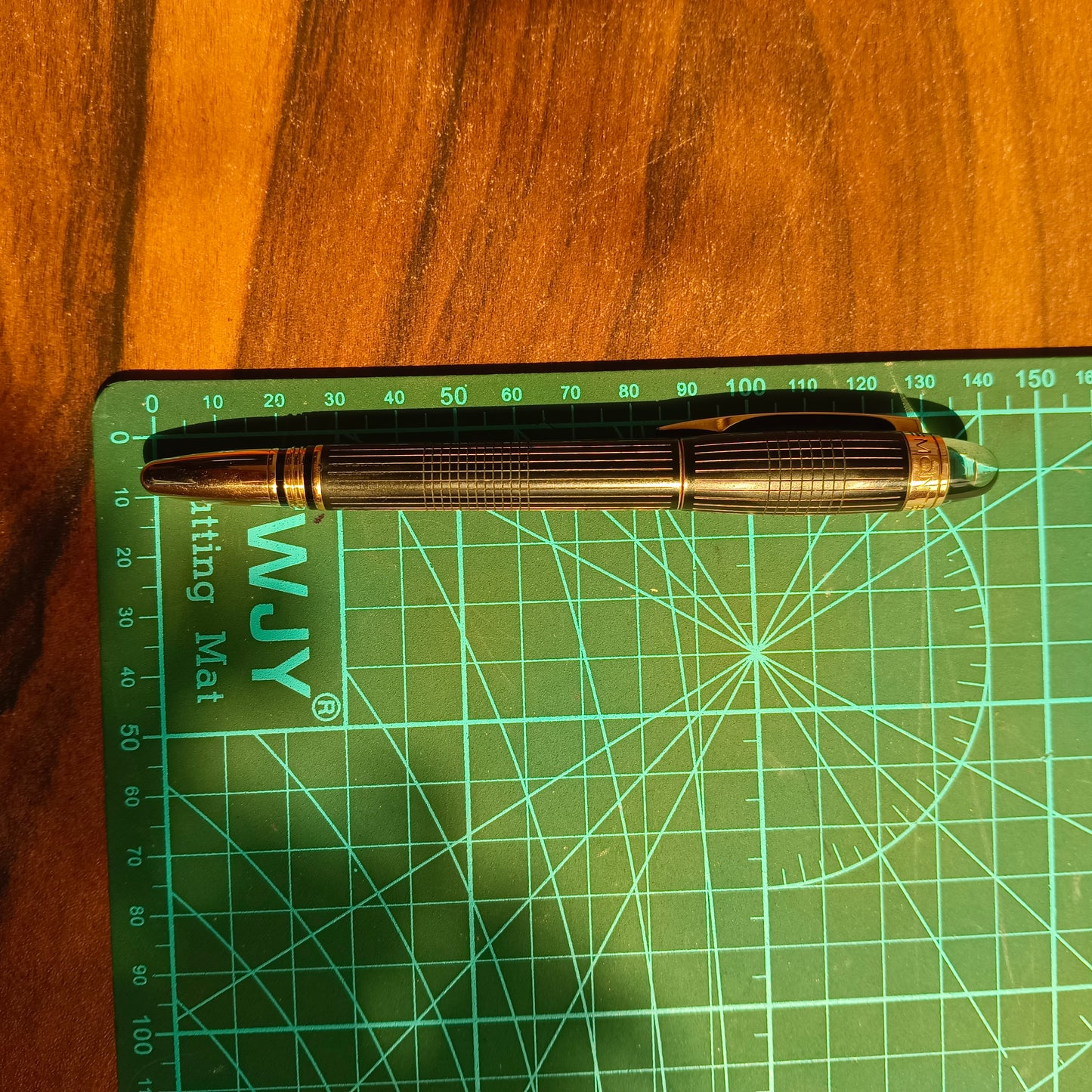 Mont Blanc Starwalker Rose Gold Metal rollerball Pen
