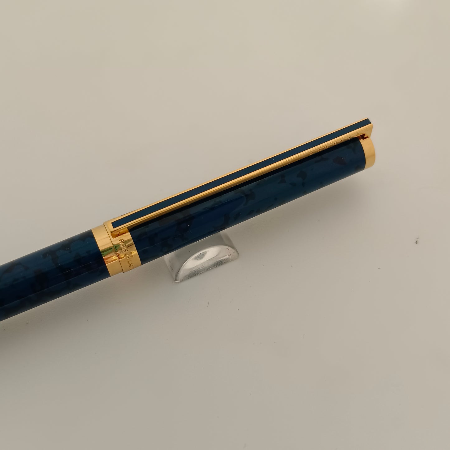 S.T. Dupont Classique Marble Blue Chinese Lacquer With Gold Trim Fountain Pen-France