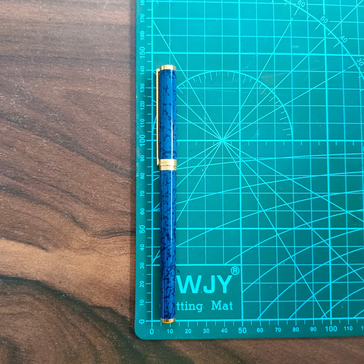 S.T. Dupont Classique Marble Blue Chinese Lacquer With Gold Trim Fountain Pen-France