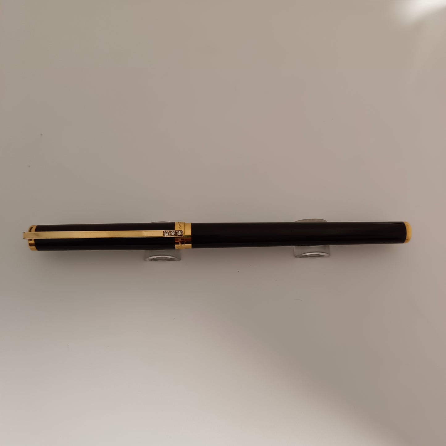 S.T. Dupont Black Lacque de Chine Fountain Pen with Gold Trim - France