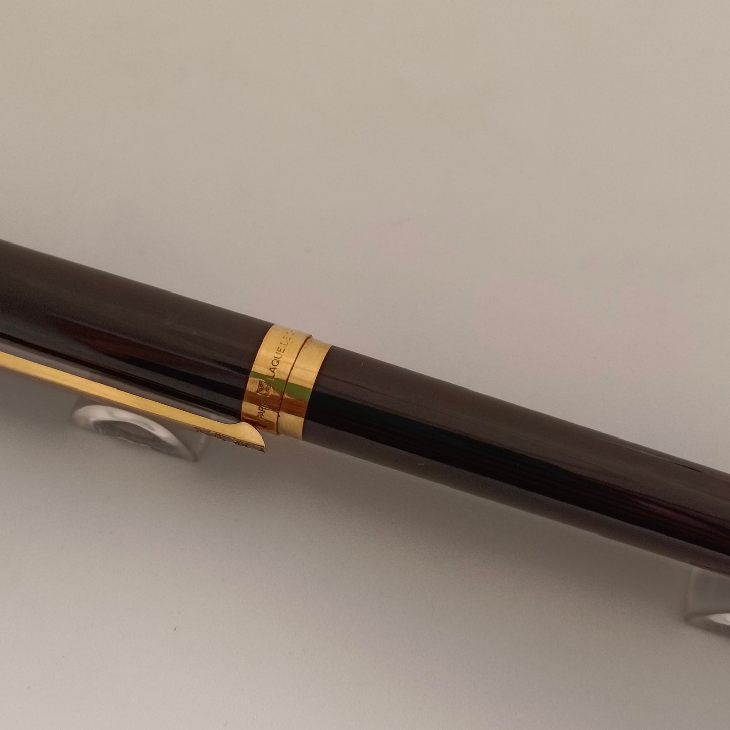 S.T. Dupont Black Lacque de Chine Fountain Pen with Gold Trim - France